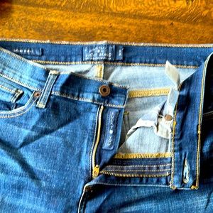 Lucky You woman’s jeans size 12/31